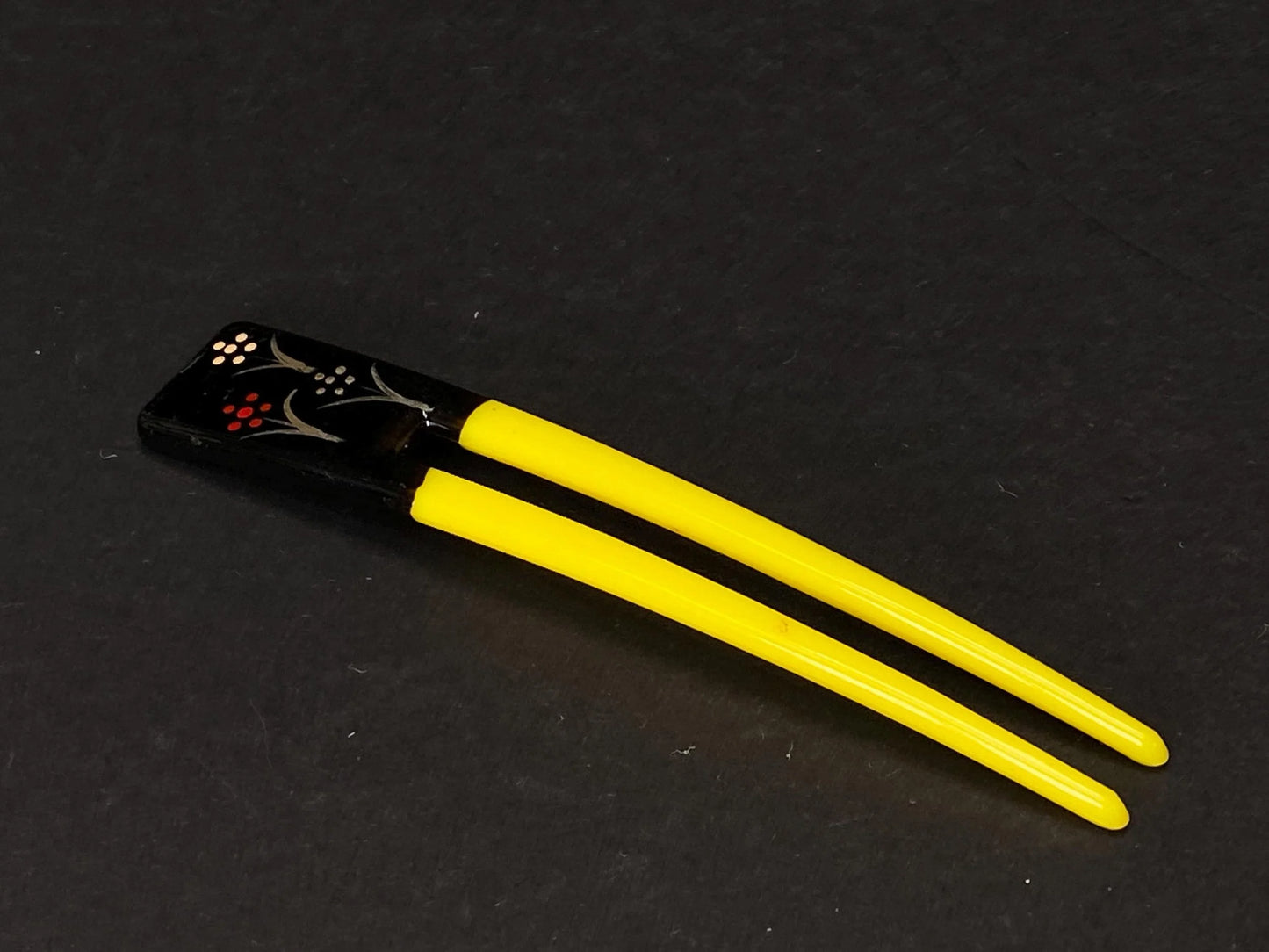 Japanese Kanzashi Kimono Geisha, Red & Black lacquerware hair stick, Tama, Hair Ornament, mother of pearl