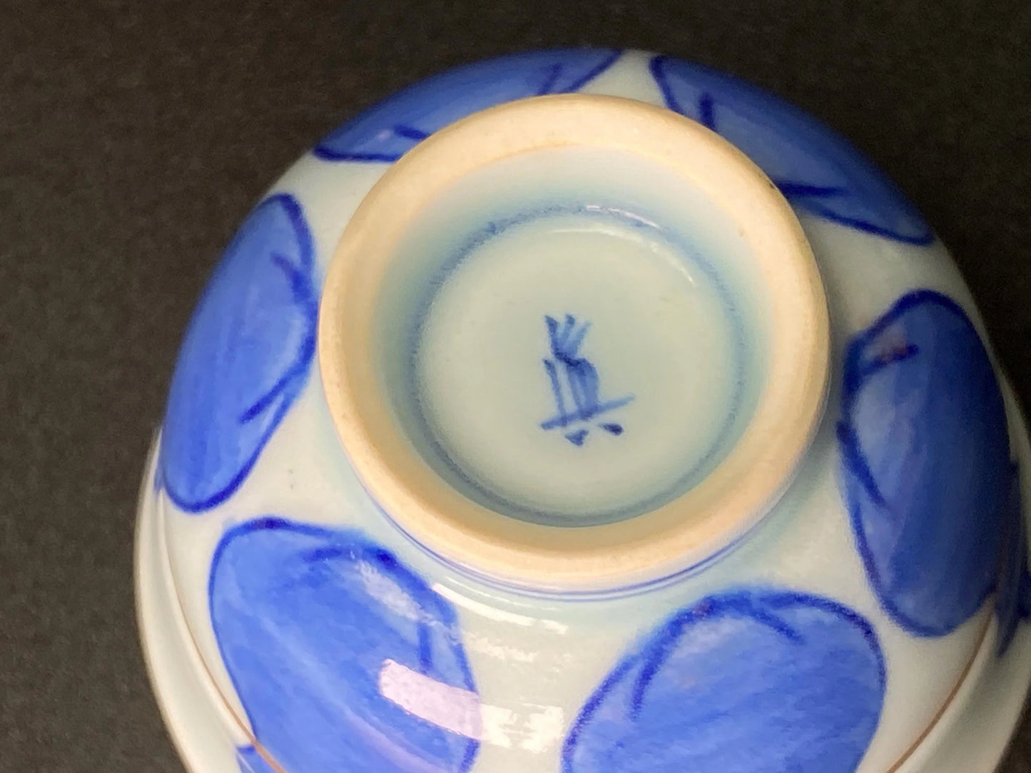 Signed 'Shin' Kintsugi Tea Cup, Japanese Urushi Lacquer Repair, Vintage Porcelain Yunomi, Traditional Tea Ceremony, Blue Gourd Pattern