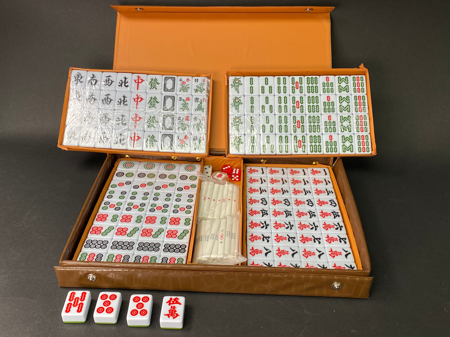 Japanese Riichi MVC Mahjong Set 28mm NOS big