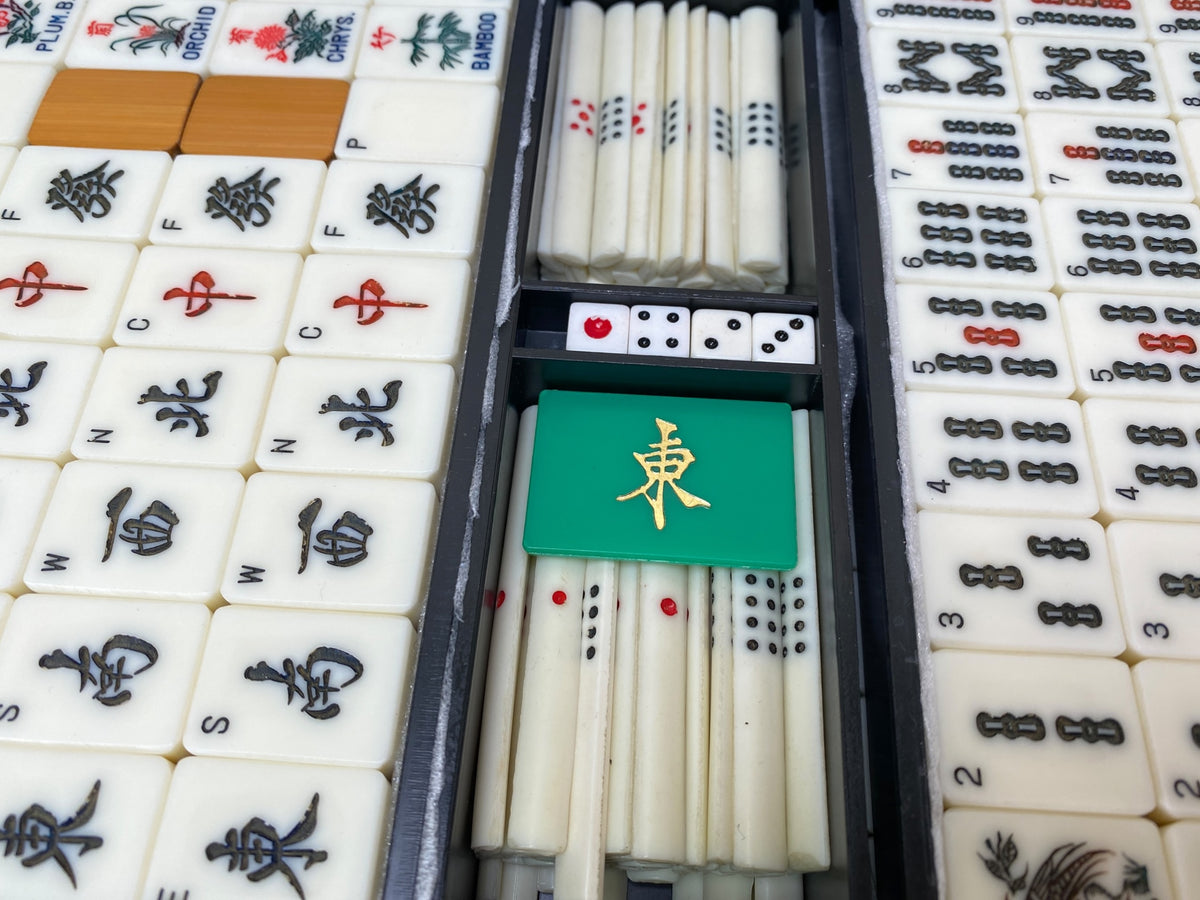 Bamboo Back Mahjong Set English Mark