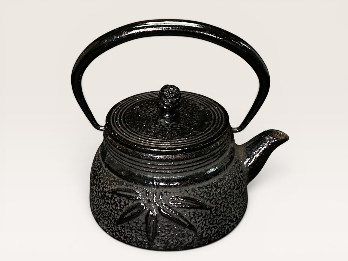 Vintage Nanbu Tekki Leaf Pattern Cast Iron Teapot