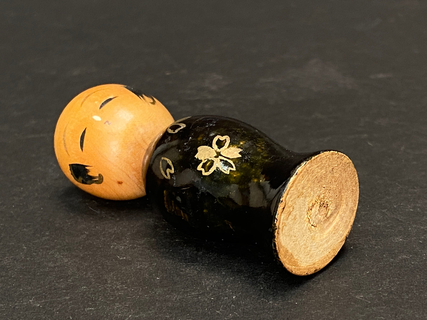 Japanese Kokeshi Dolls, Kimono 5 design dolls, Made in Japan, Small Size Wooden doll Vintage