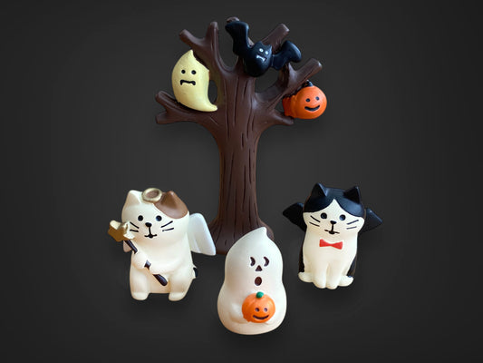 Japanese Halloween Cat Ornament: Pumpkin Mini Scene Table Decor (Copy)