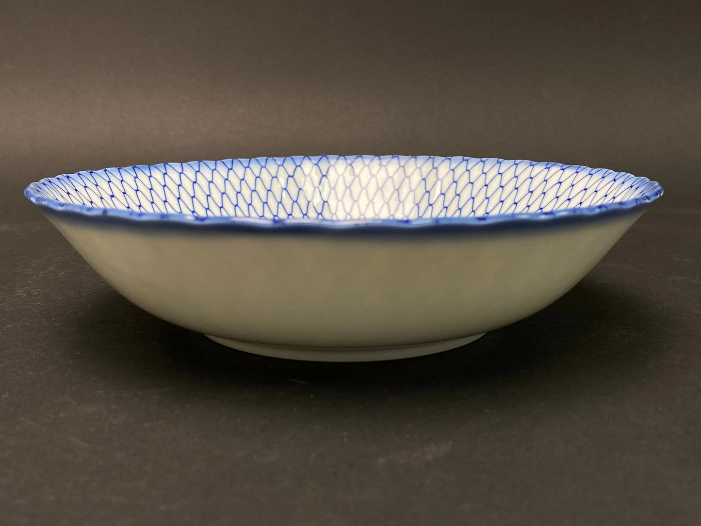 Ryuho Kiln Fish Couple Plate Blue and White 7.75"