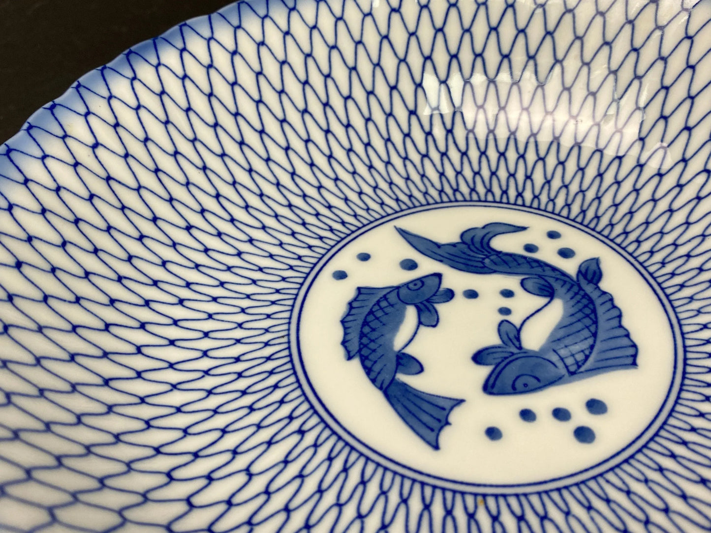 Ryuho Kiln Fish Couple Plate Blue and White 7.75"