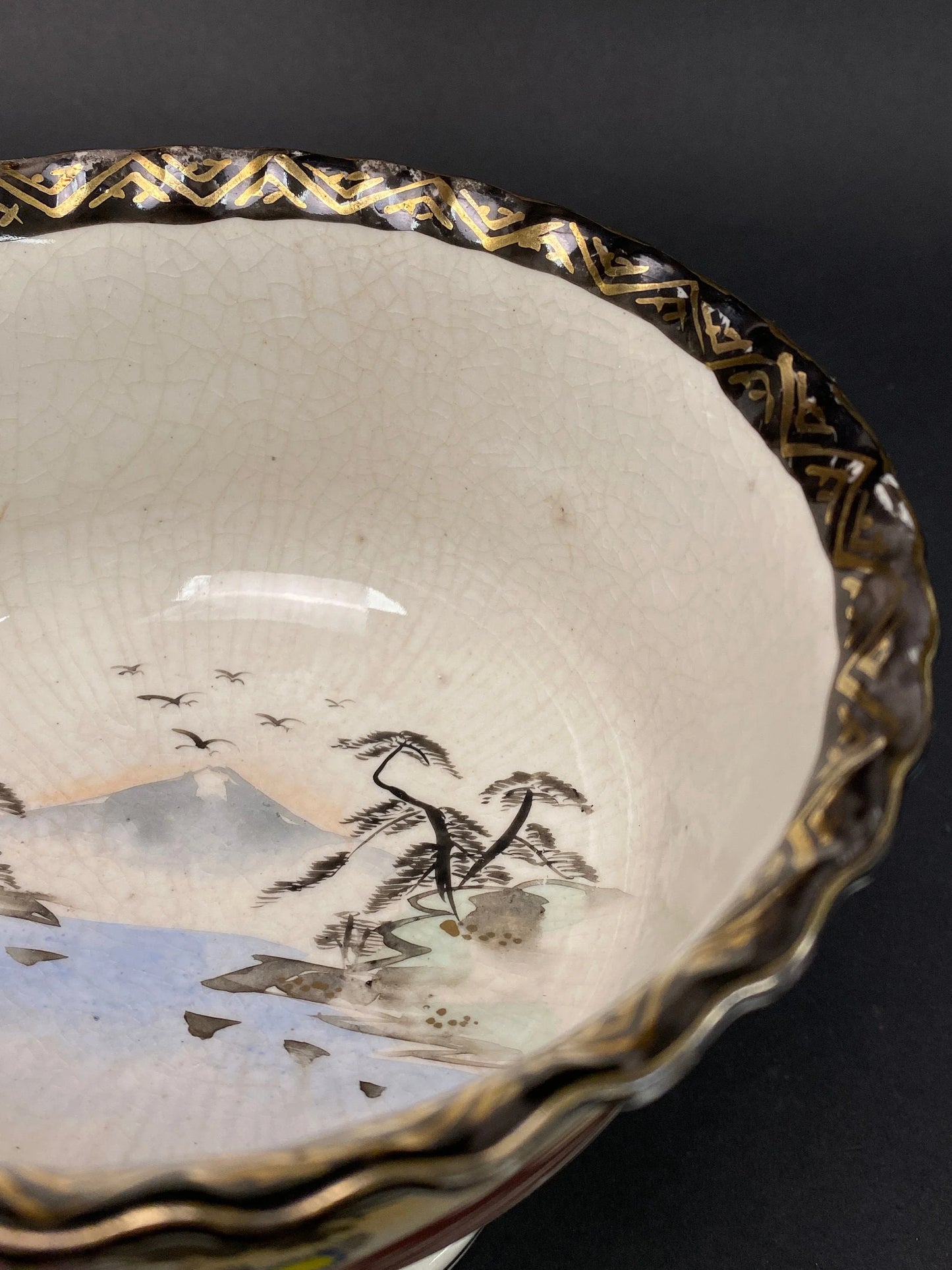 Old Kutani yaki ware Compote bowl, Dia 6.25" ruffled rim Ikebana Vase, Flower Arrangrment Container, Japanese Vintage, Made in Japan