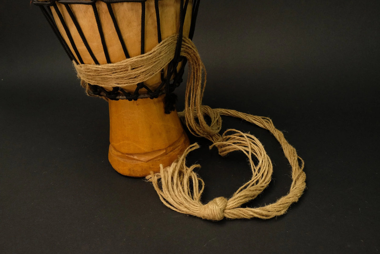 Japanese traditional Musical Djembe Wood Drum：Red waist strap in mint condition