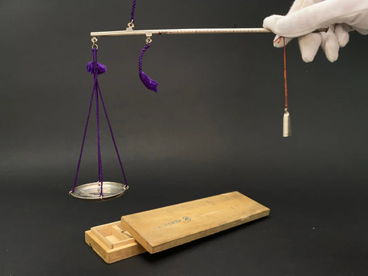 Japanese Antique Hakari Tenbin Balance Scale Meiji Era with Original Wood Case, Hanging Balance Beam, Stick-Scale Set