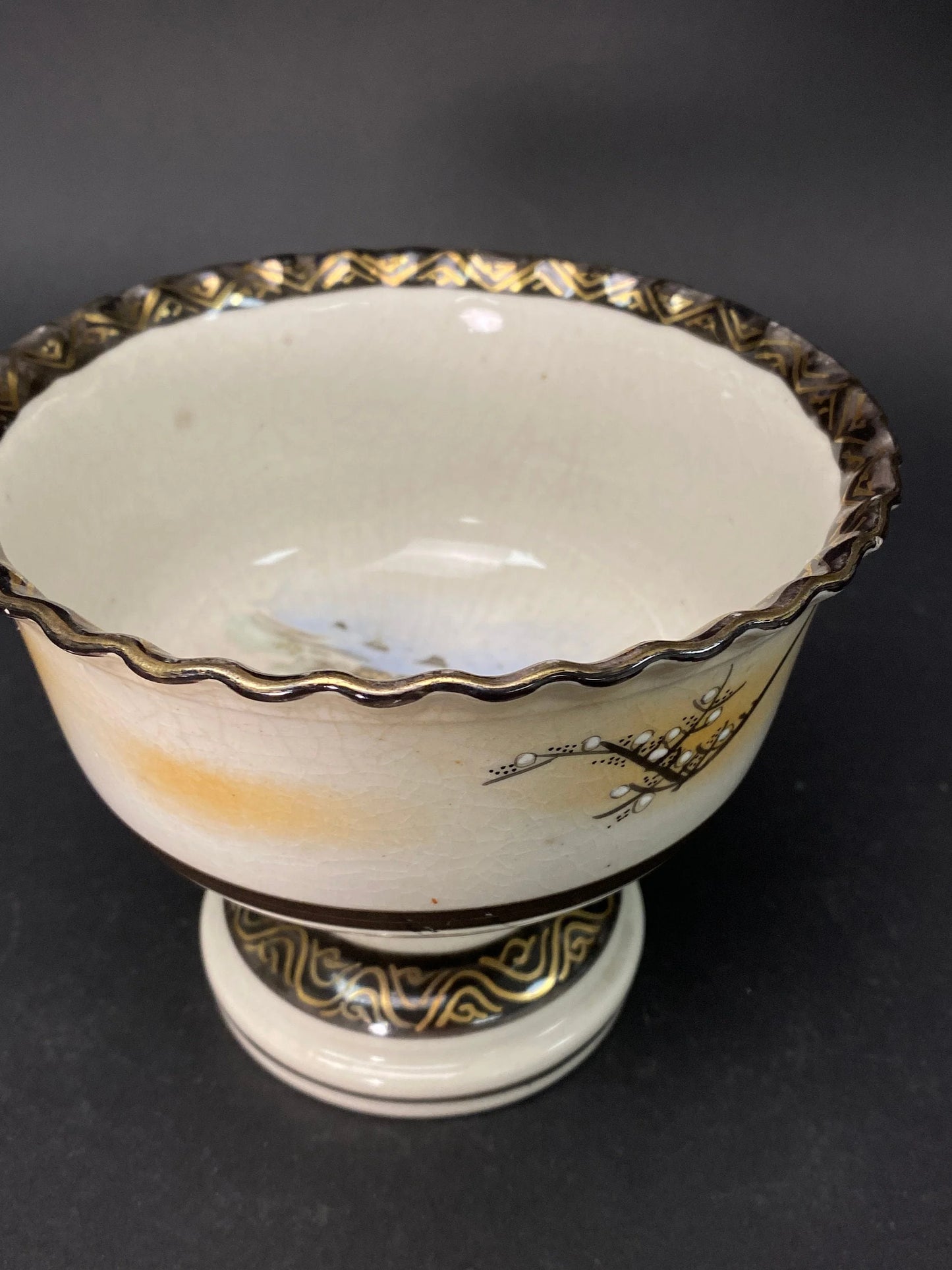 Old Kutani yaki ware Compote bowl, Dia 6.25" ruffled rim Ikebana Vase, Flower Arrangrment Container, Japanese Vintage, Made in Japan
