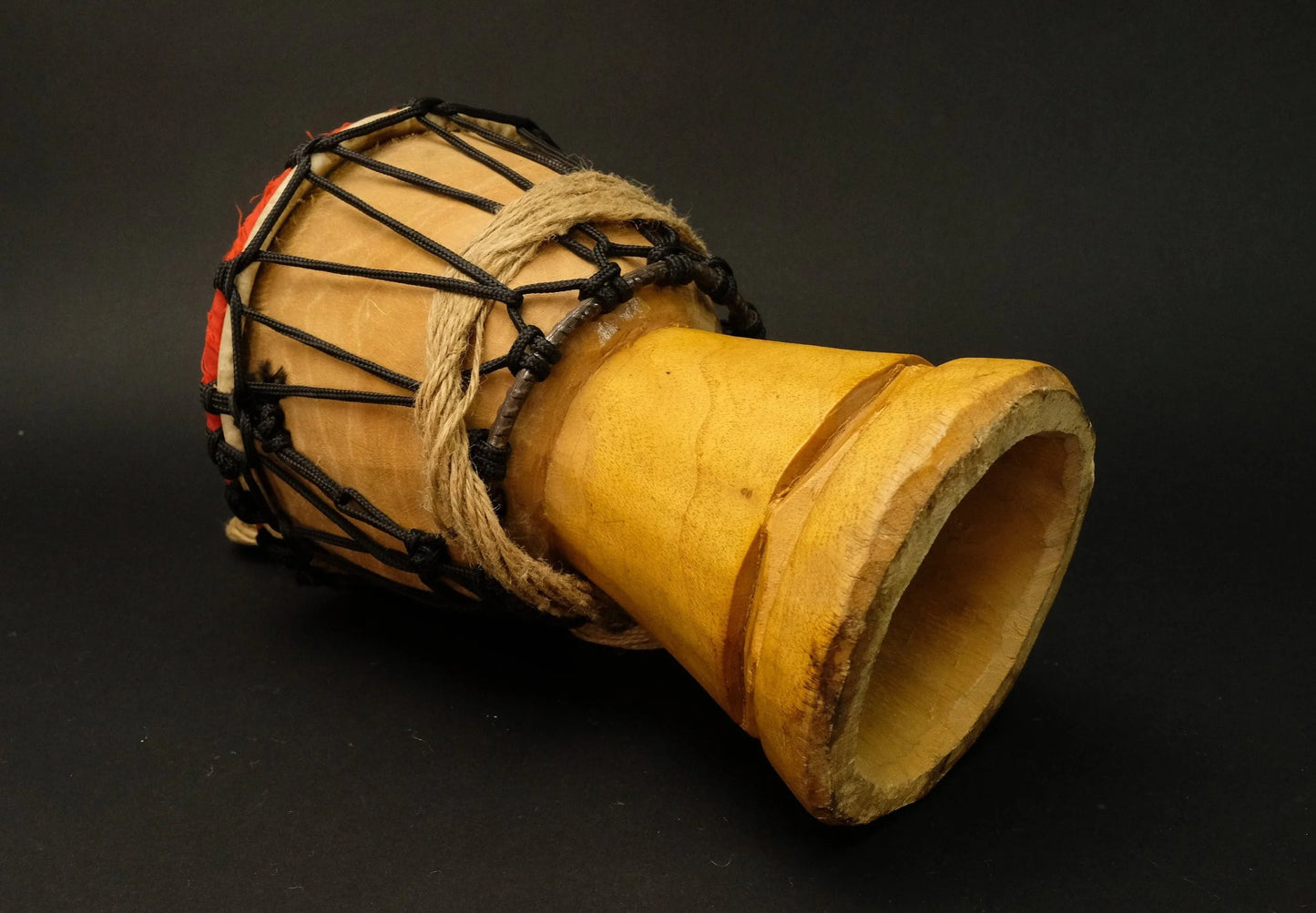 Japanese traditional Musical Djembe Wood Drum：Red waist strap in mint condition