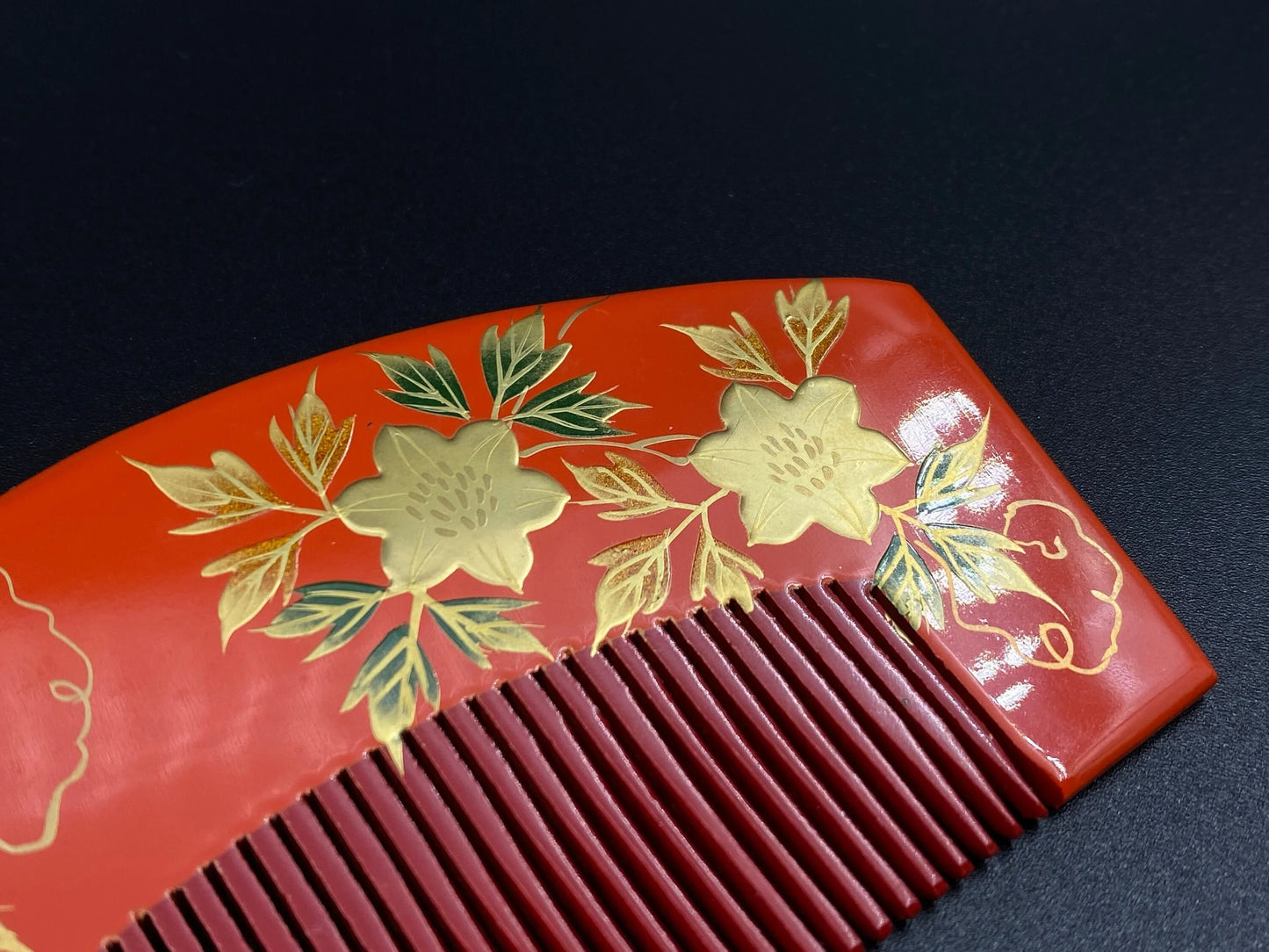 Japanese Kanzashi Set Red Gold Comb and Hair Stick