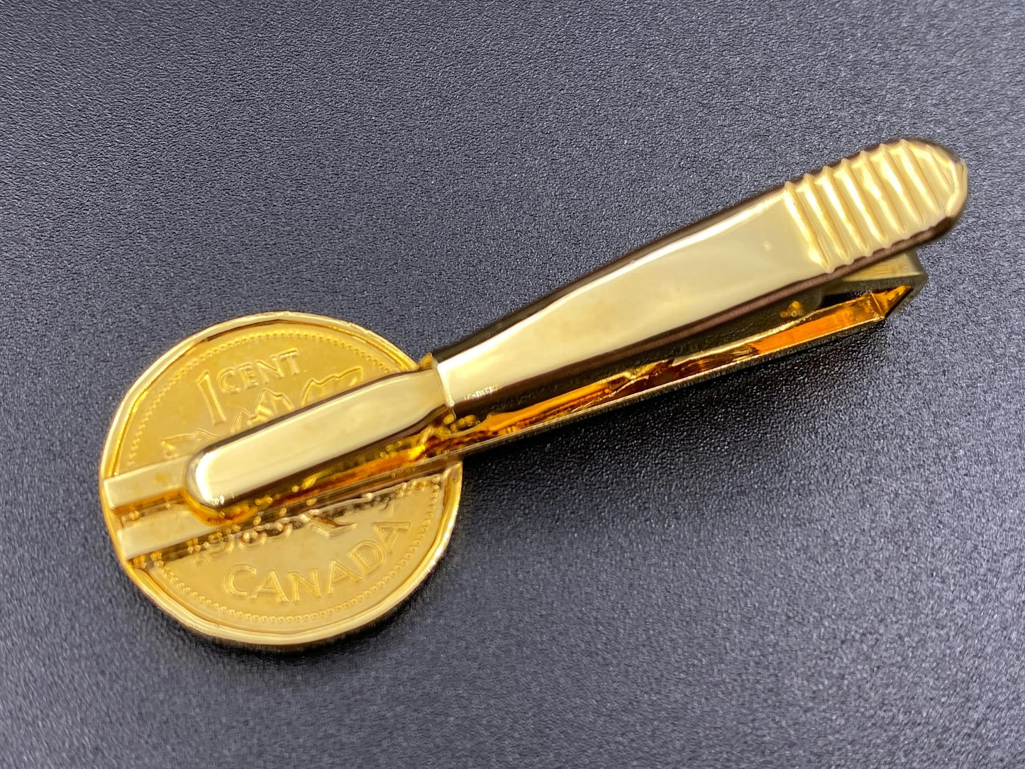 Canada Penny Tie Bar Clip Queen Elizabeth II