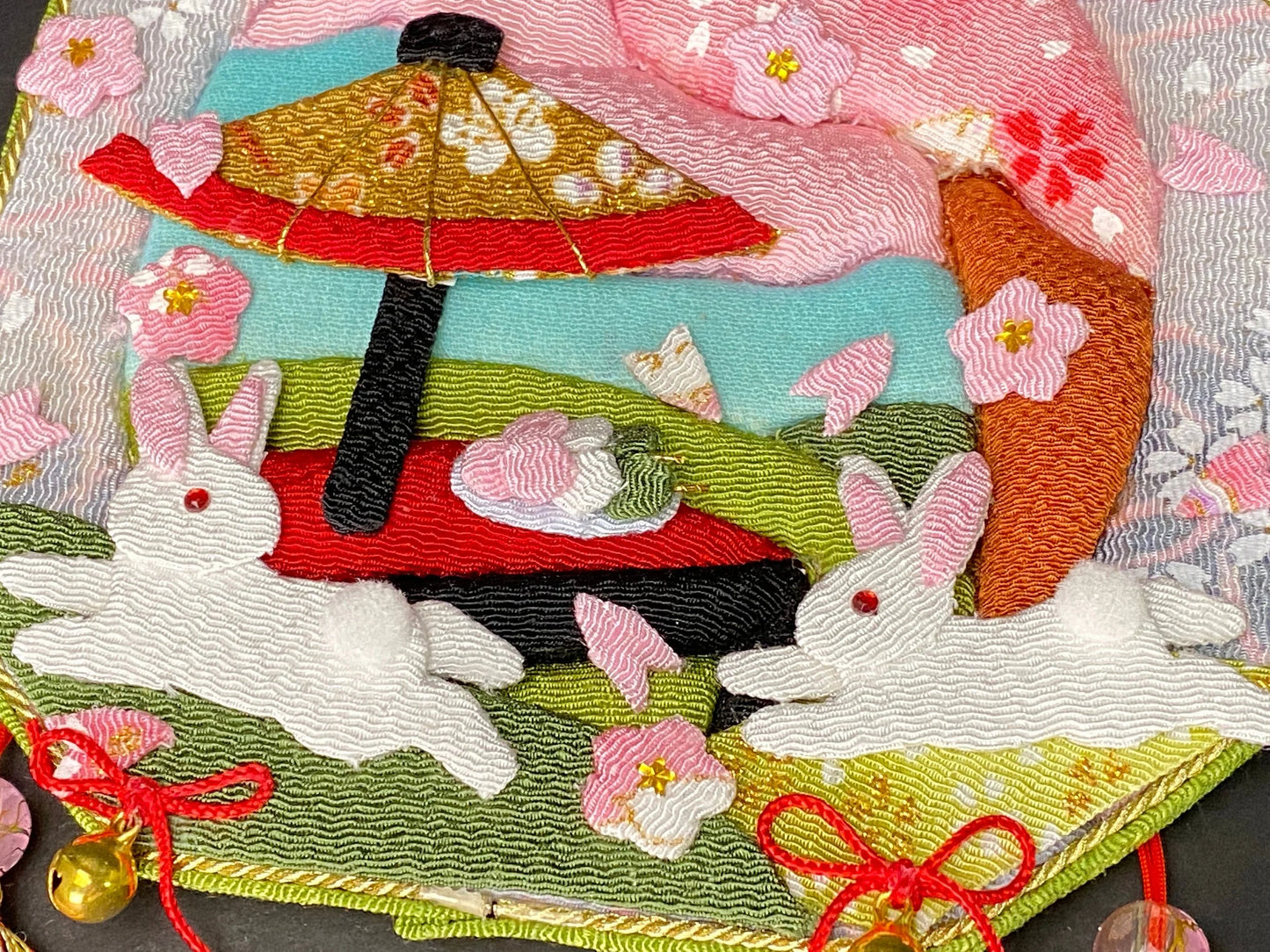 Japanese Fabric Sculpture Wall Decor,  Christmas Santa Claus, 5.5" Handcrafted Cottage Crafts
