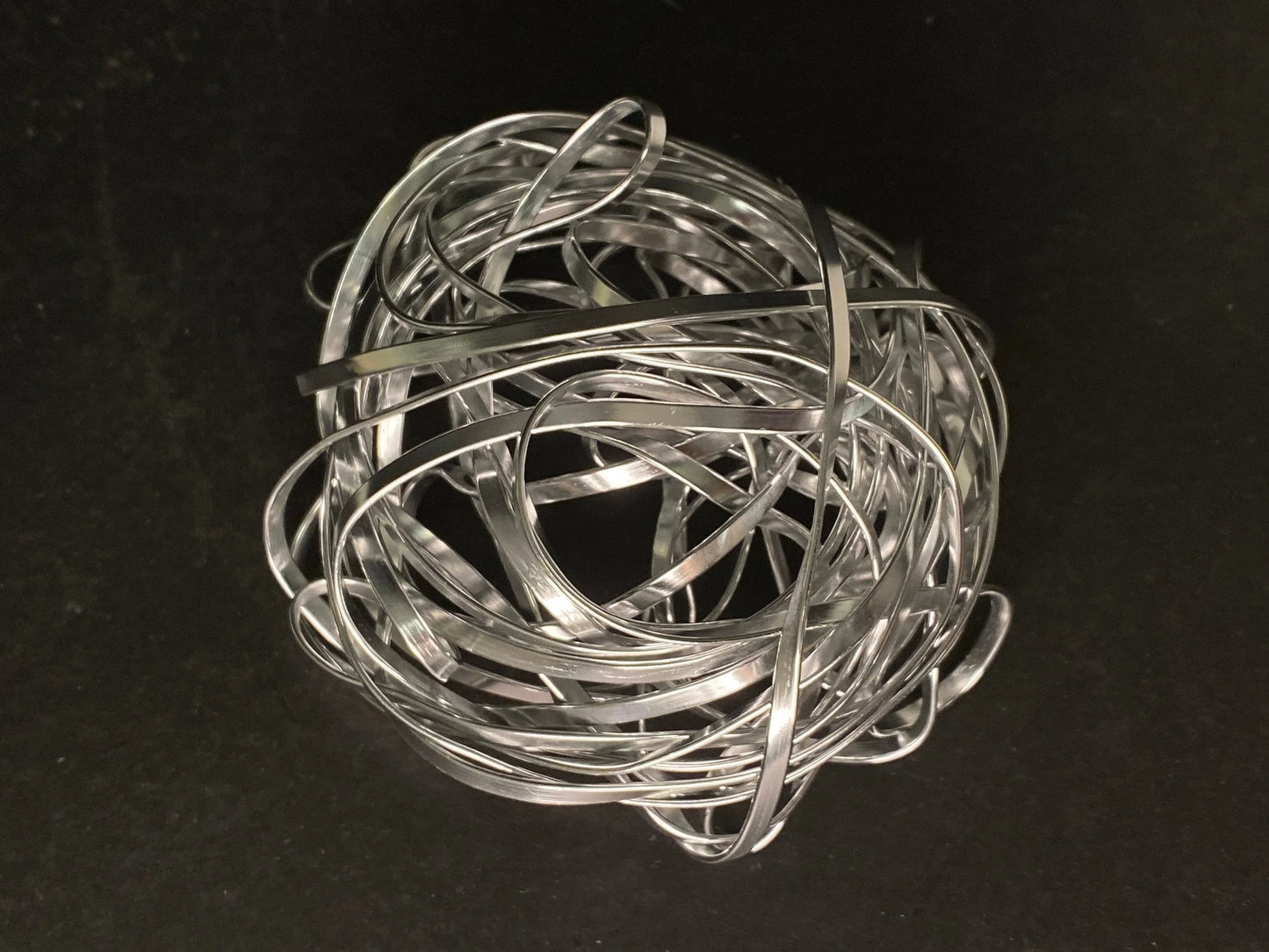Ikebana Swirl flexible flower holder, Flower Arrangement tool, Black & Silver Hanadome Swirl, Ikebana tool, Flower Stand, floral pin frog