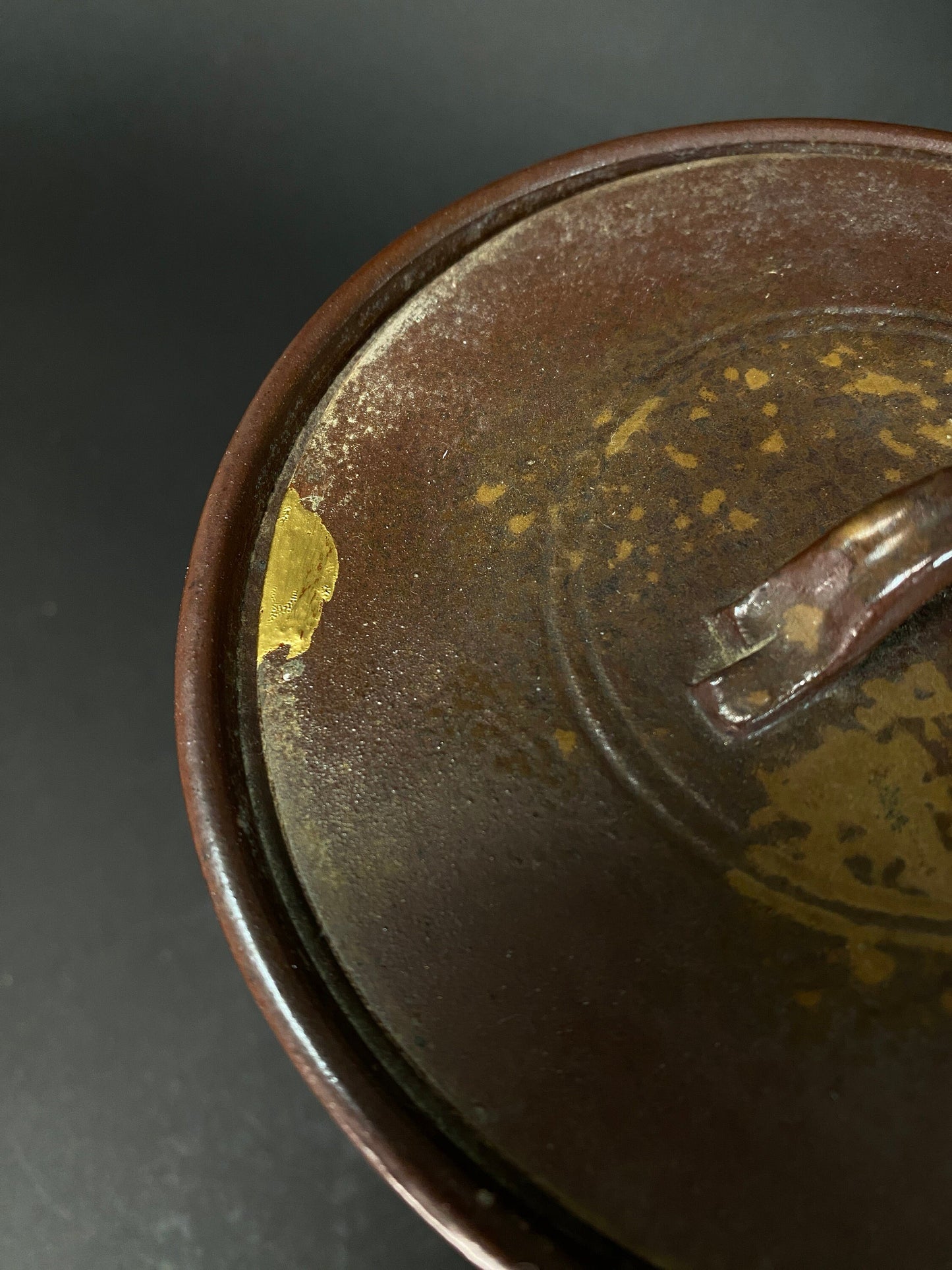 KINTSUGI Bizen ware yaki Big Kensui with lid, Kozan kiln H6" Japanese Art Work Pottery, lidded Pot w/Stamp