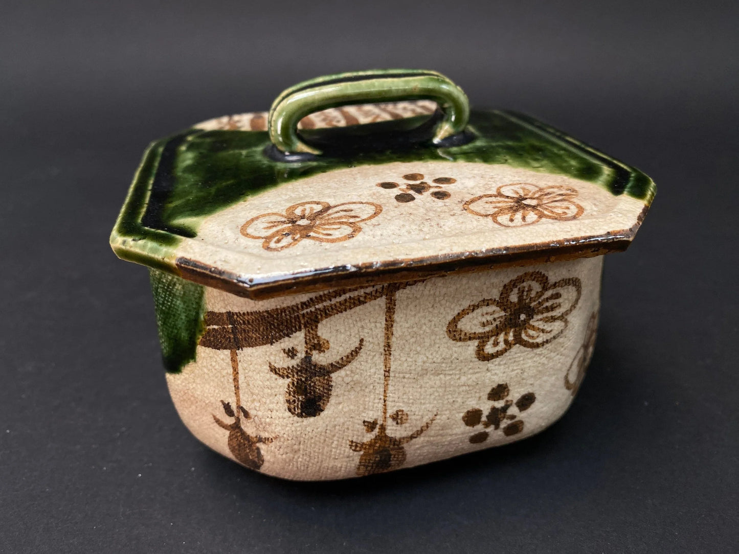 Oribe ware yaki Bowl, with wooden box, Green glaze Lidded BOWL, Japanese Antique Chawan Tea Ceremony w/maker mark