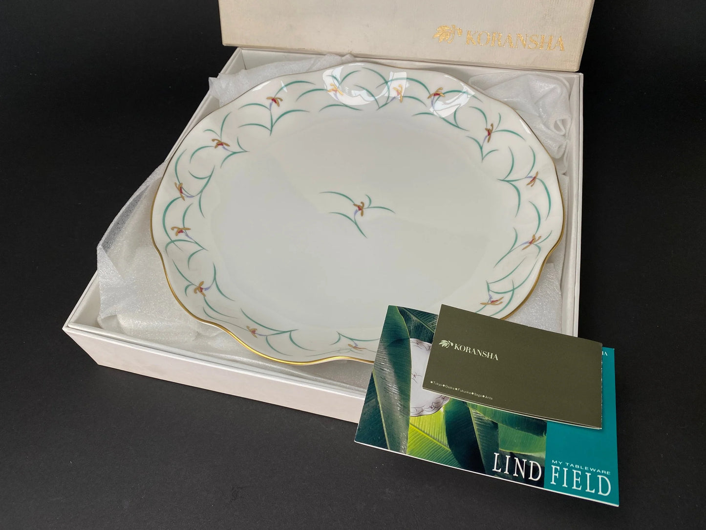 KORANSHA Luxury Porcelain Plate with gift box,Dish, Japanese trinket with Gold Trim, Iris Flower, Elegant bowl with Box, Open box