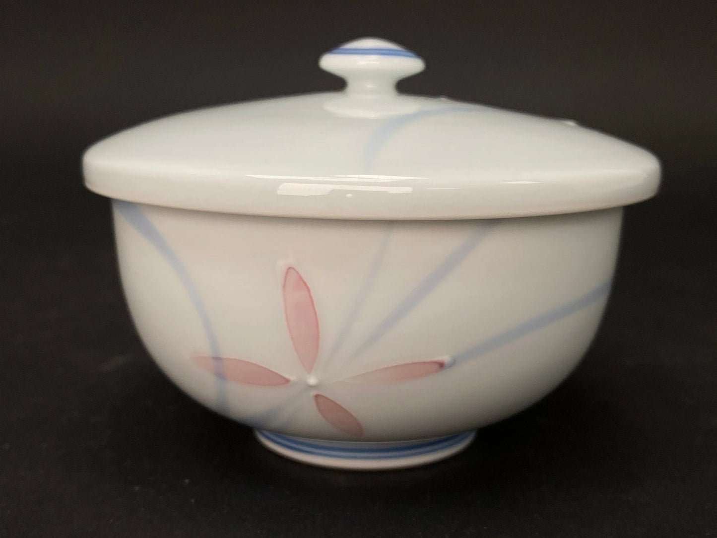 Handmade Custard Bowl High quality lidded Savory Egg bowl, Made in Japan, thin porcelain, White, Elegant Floral Pattern