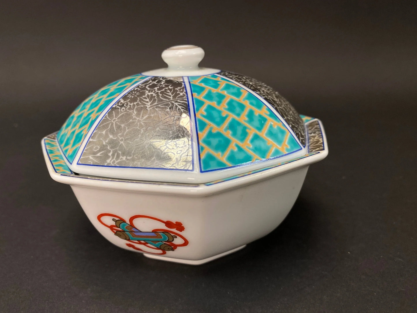 Japan Porcelain lidded Bowl, by Nishikishoume, Arita ware, 5.25" Big Bowl signed,Tableware