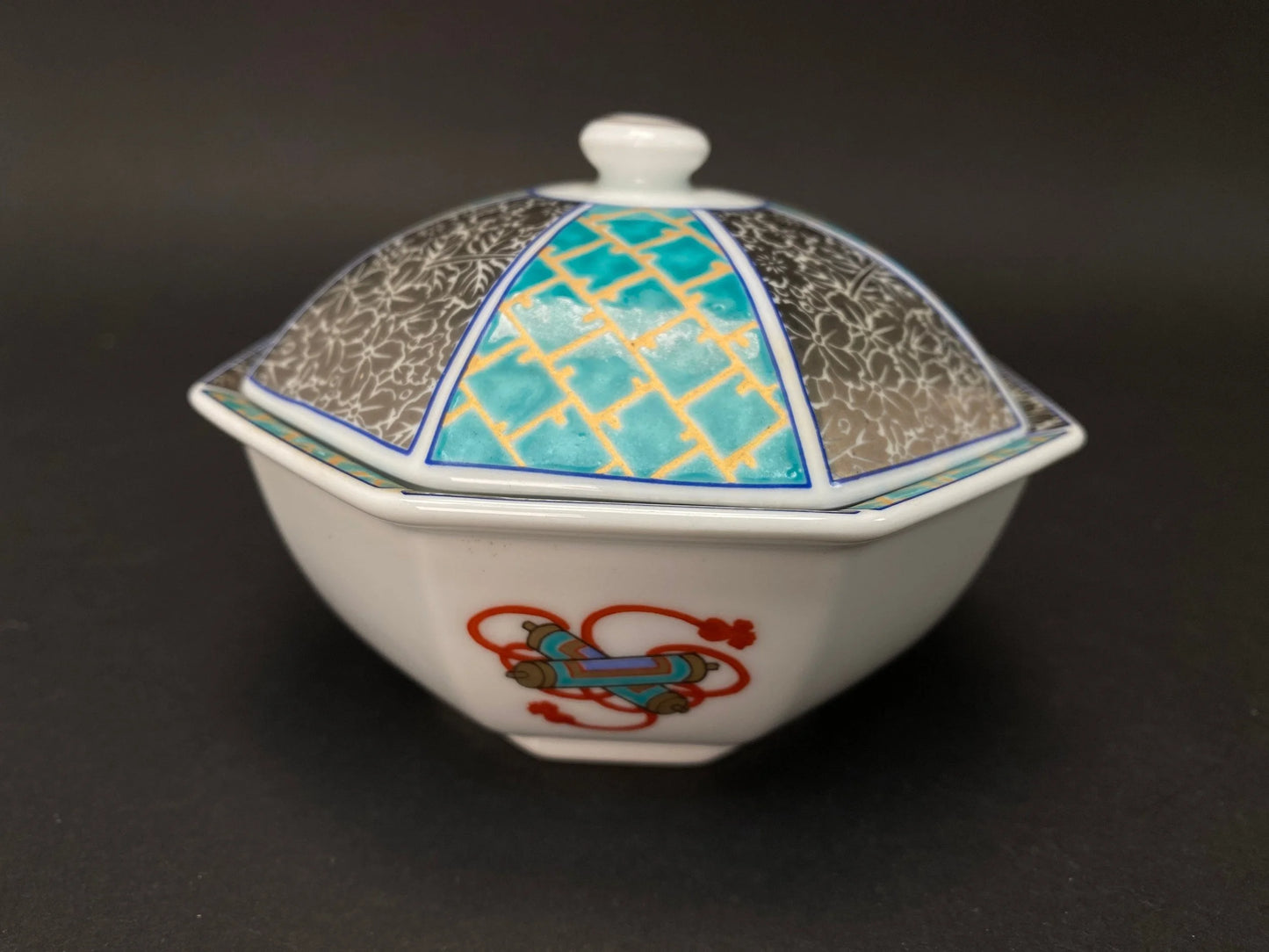 Japan Porcelain lidded Bowl, by Nishikishoume, Arita ware, 5.25" Big Bowl signed,Tableware