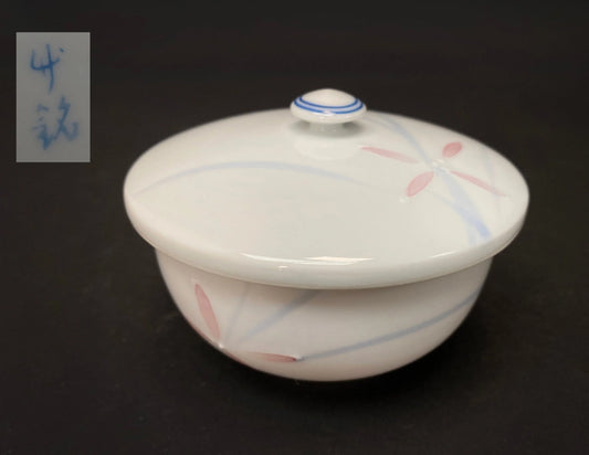 Handmade Custard Bowl High quality lidded Savory Egg bowl, Made in Japan, thin porcelain, White, Elegant Floral Pattern