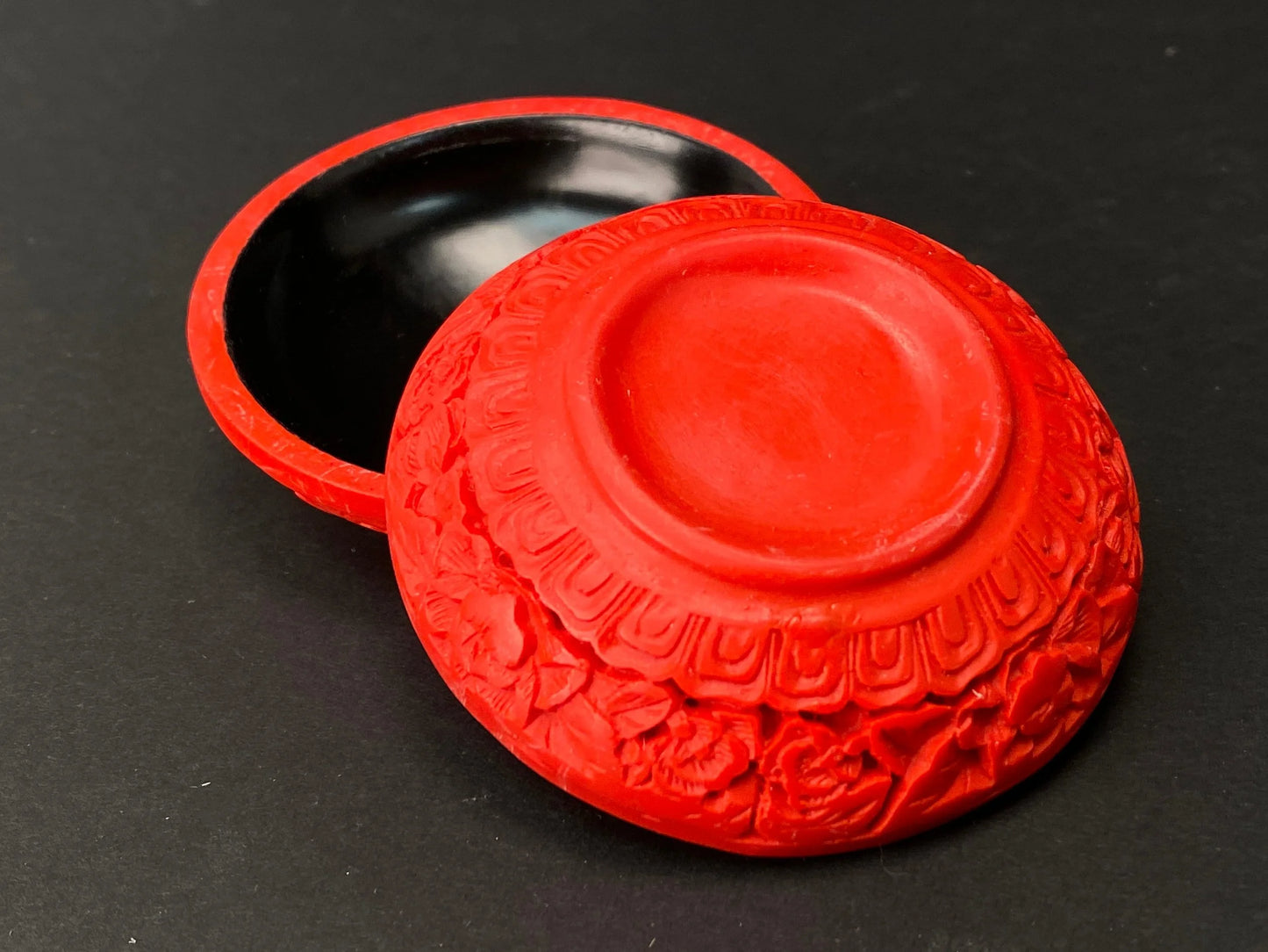 Japanese Red pill box rare, incense box vintage, Vintage Phoenix Hand carved incense container
