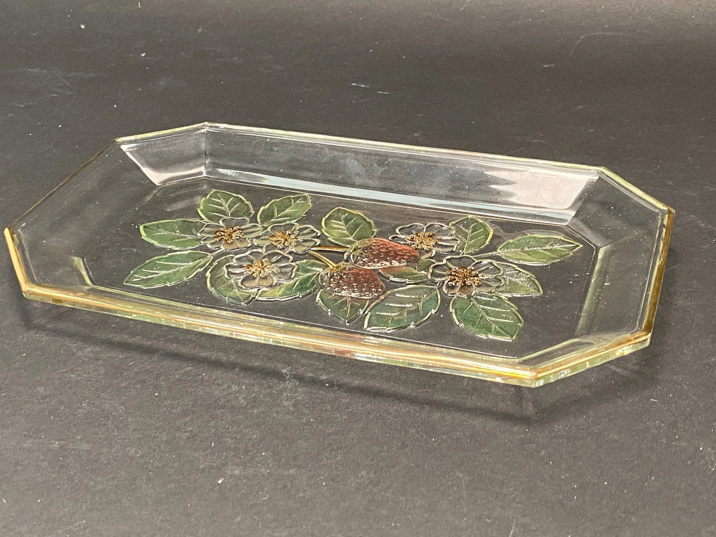 Japanese rectangular 4 pcs Plates set with gift box, Made in Japan, strawberry pattern design glass, Open Box, NEW in original box