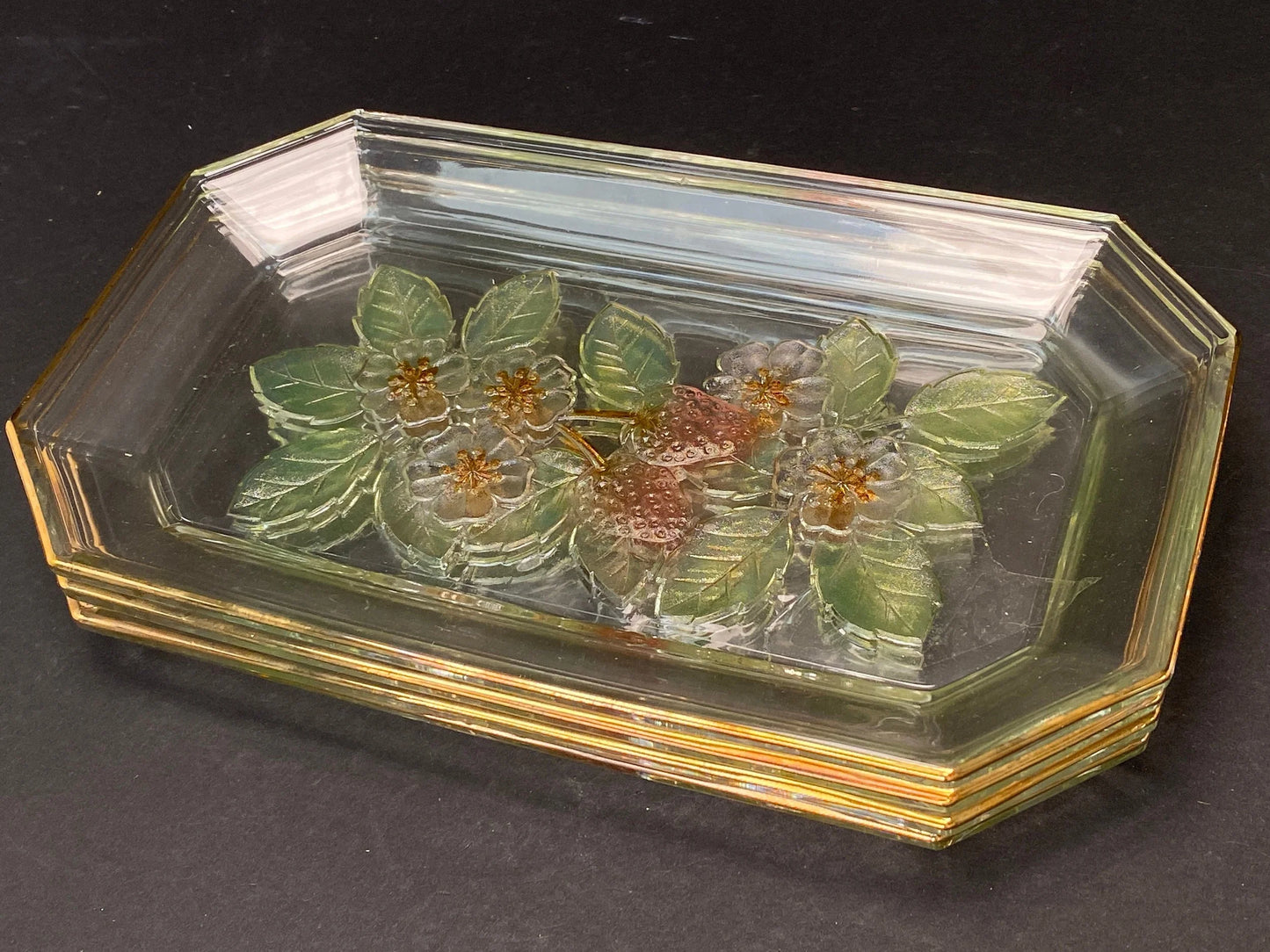Japanese rectangular 4 pcs Plates set with gift box, Made in Japan, strawberry pattern design glass, Open Box, NEW in original box