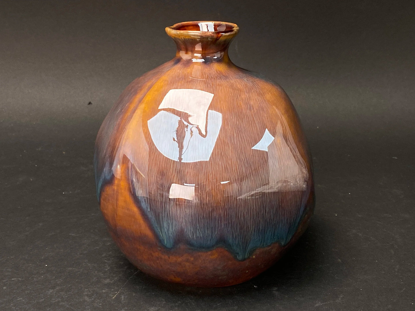 Japanese Kutani yaki  Ikebana Vase signed, made by Artiest Sandaim, Wooden co-box,  Art Pottery Irregular Ball Shape, purple container