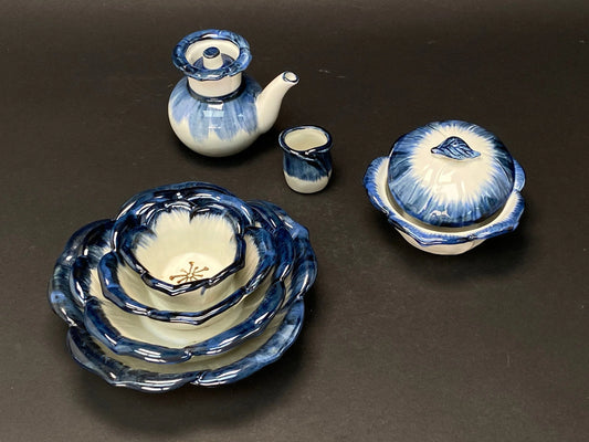 Japanese Ceramic table ware set of 7, sauce bottle, sake cup, lidded bowl, 4 bowls in different size,  Blue and White, Floral design