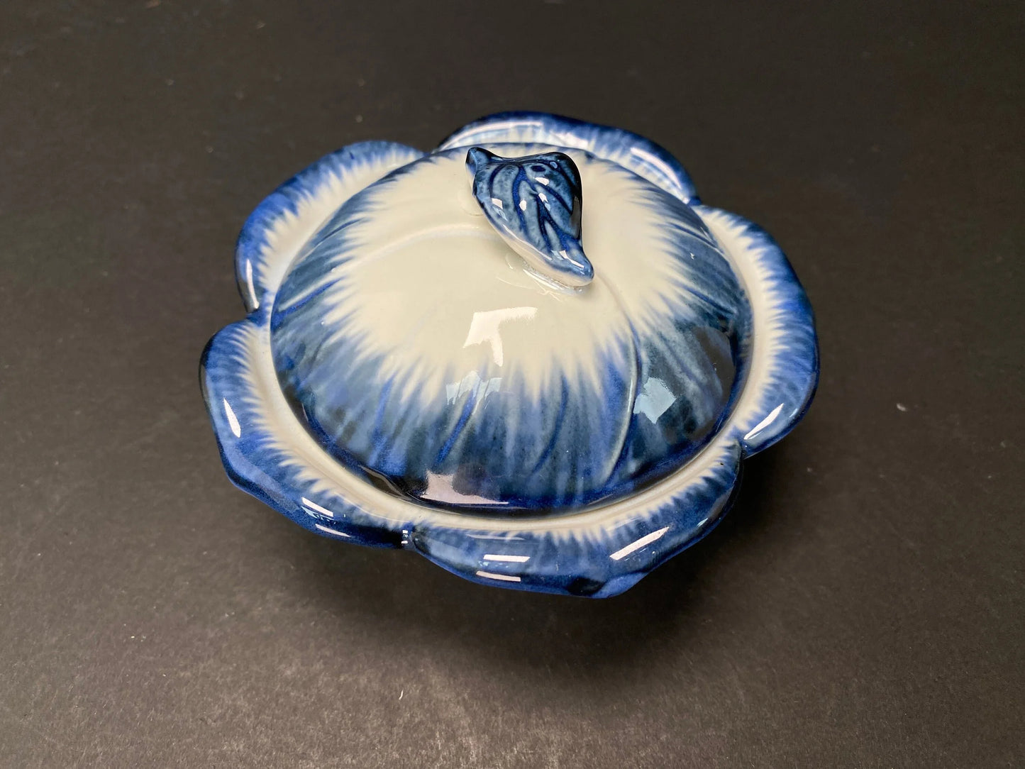 Japanese Ceramic table ware set of 7, sauce bottle, sake cup, lidded bowl, 4 bowls in different size,  Blue and White, Floral design
