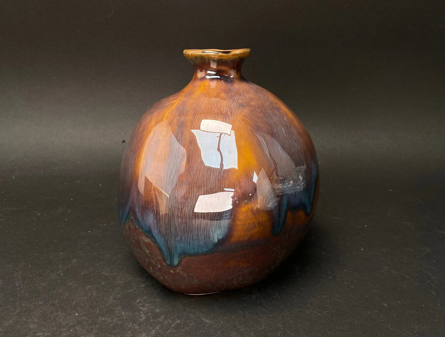 Japanese Kutani yaki  Ikebana Vase signed, made by Artiest Sandaim, Wooden co-box,  Art Pottery Irregular Ball Shape, purple container