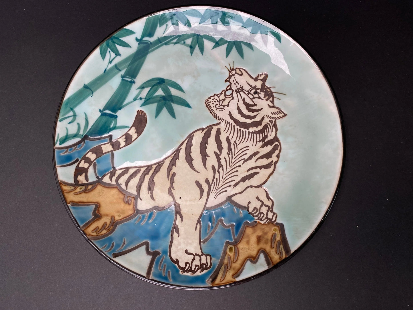 Tiger Paint trinket Japanese plate, made by Komine, Hand painted, Green round Trinket, Japan wall art