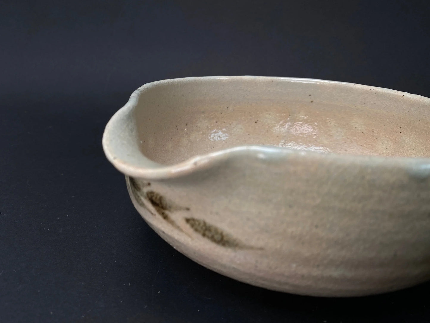 Tachikichi Cooking Clay Pot, for 1-2 persons, Dia 6.75", Handle Spouted Bowl, wooden board, OPEN BOX w/Box, Made in Japan