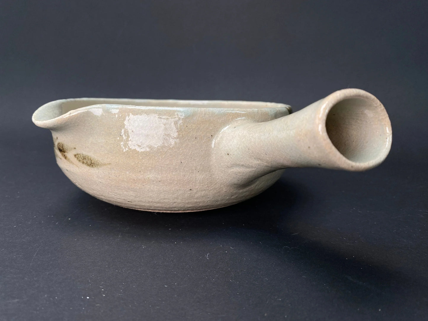 Tachikichi Cooking Clay Pot, for 1-2 persons, Dia 6.75", Handle Spouted Bowl, wooden board, OPEN BOX w/Box, Made in Japan