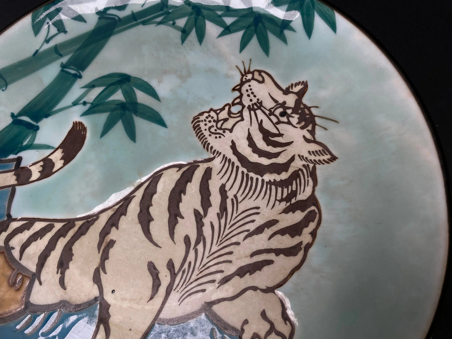 Tiger Paint trinket Japanese plate, made by Komine, Hand painted, Green round Trinket, Japan wall art