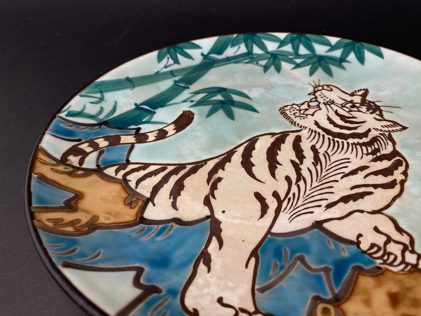 Tiger Paint trinket Japanese plate, made by Komine, Hand painted, Green round Trinket, Japan wall art