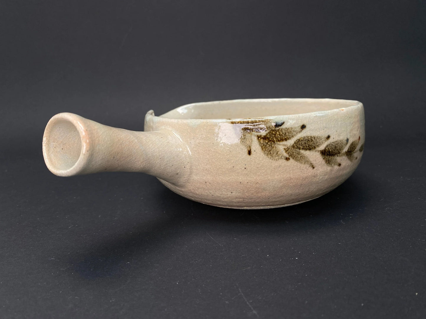 Tachikichi Cooking Clay Pot, for 1-2 persons, Dia 6.75", Handle Spouted Bowl, wooden board, OPEN BOX w/Box, Made in Japan