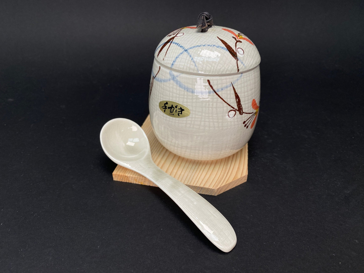 Japanese Savory Egg Custard lidded Bowl set with wood mat, Open Box NEW，made in Japan, spoon and wooden pad, base board, cushion