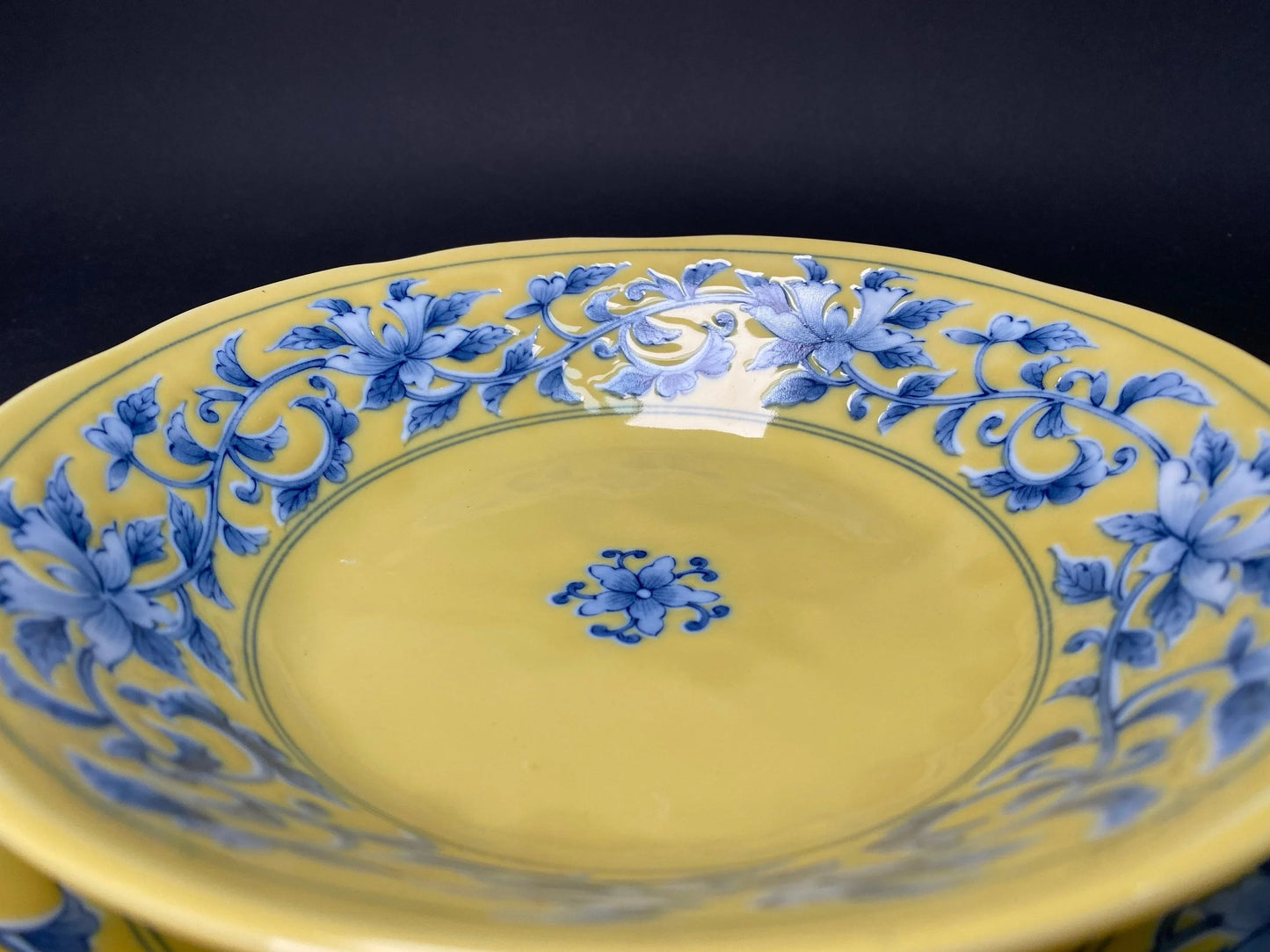 Tachikichi Pair Yellow Floral Confectionery Plates