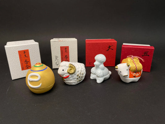 Japanese Zodiac Animal Kogo incense box, Rare incense container Banko Ware Zodiac Signs Tanko ware, Snake, Sheep, Dog &Ox