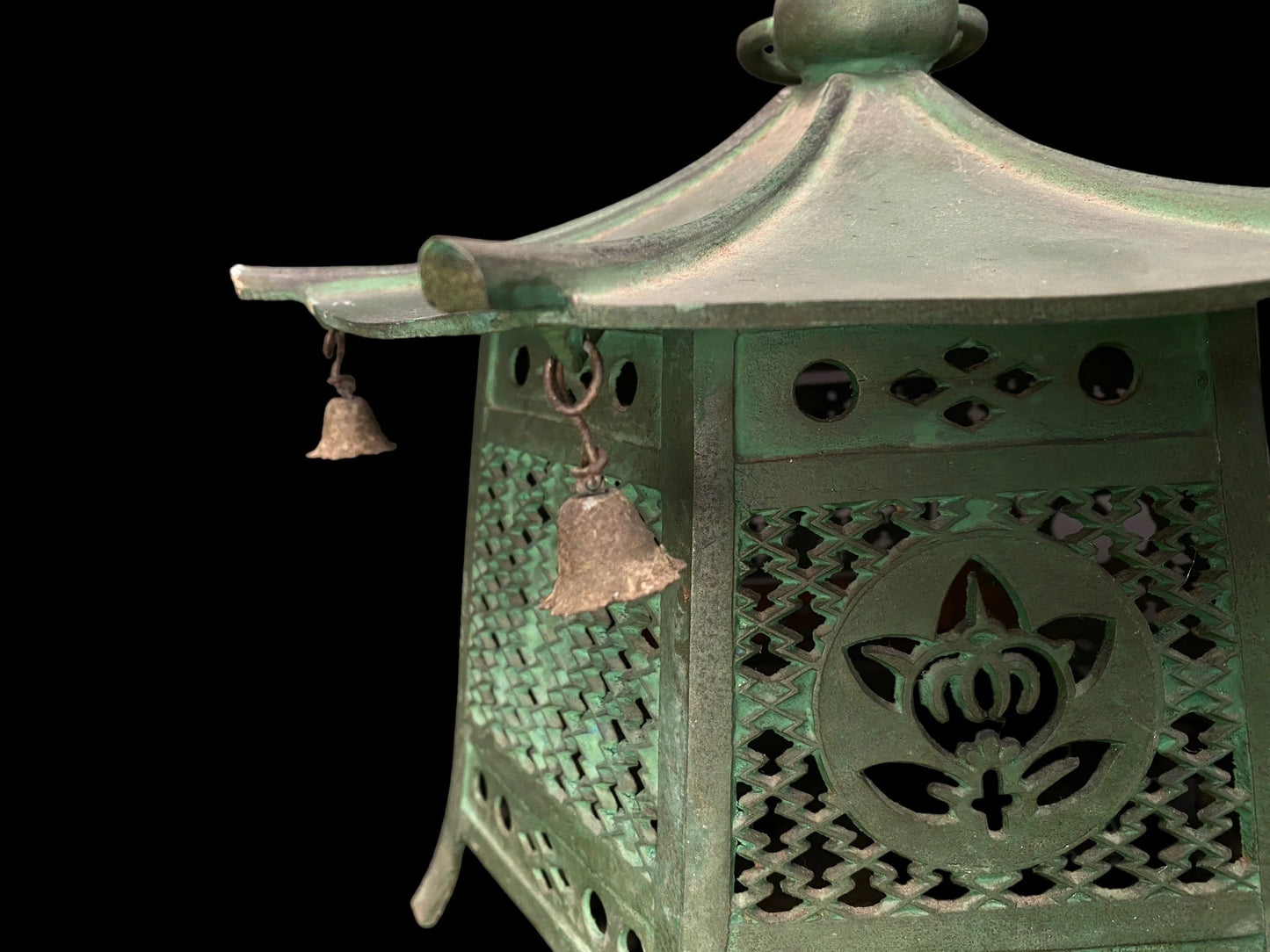 Antique Japanese Bronze Hanging Lantern, Large D12.2",Bronze Arabesque Hexagonal lantern, Buddhist Tools, Temple decor