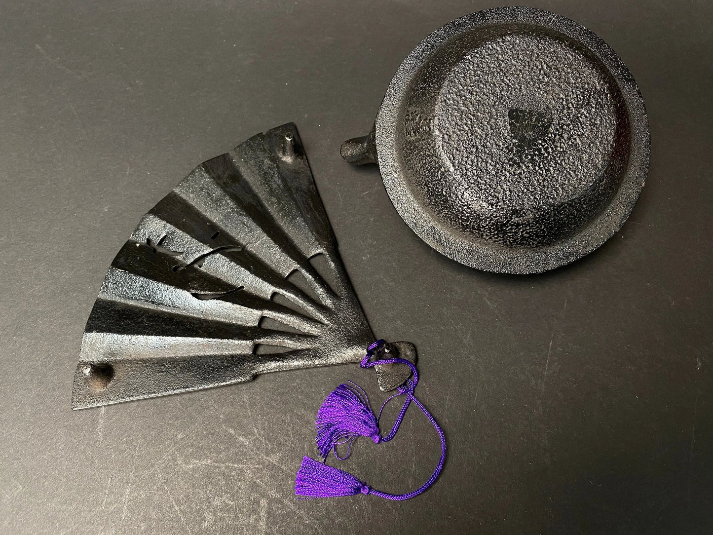 Japan Nanbu Tekki Cast iron TEA KETTLE set！Original Gift box, Fan pot mat, w/Infuser, Vintage Teapot, Japan Medium kettle