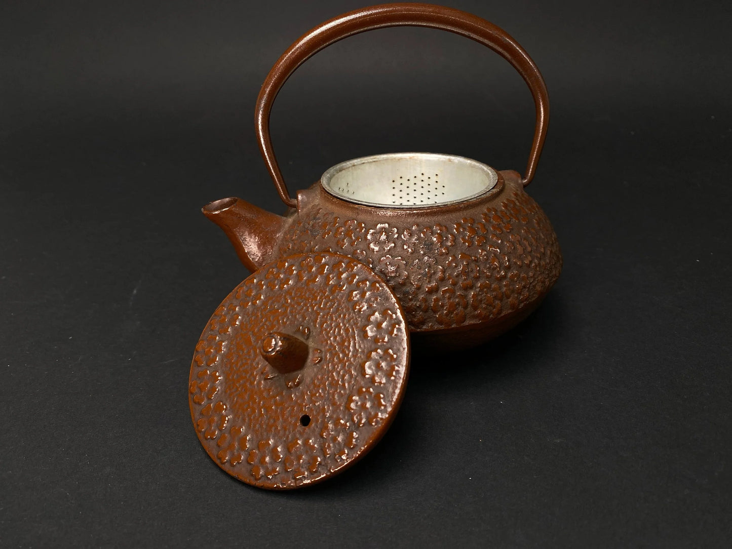 Rare Antique Tetsubin Teapot, Japanese Nanbu Tekki Iron Teapot, IWACHU w/infuer, Sakura 740ml, 25 oz w/Infuser, Tea Kettle