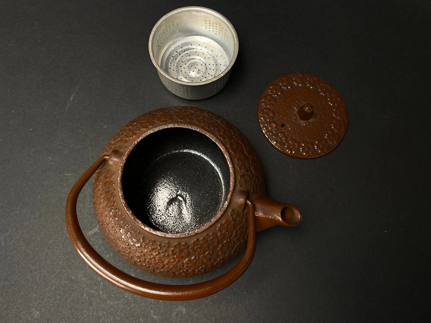 Rare Antique Tetsubin Teapot, Japanese Nanbu Tekki Iron Teapot, IWACHU w/infuer, Sakura 740ml, 25 oz w/Infuser, Tea Kettle