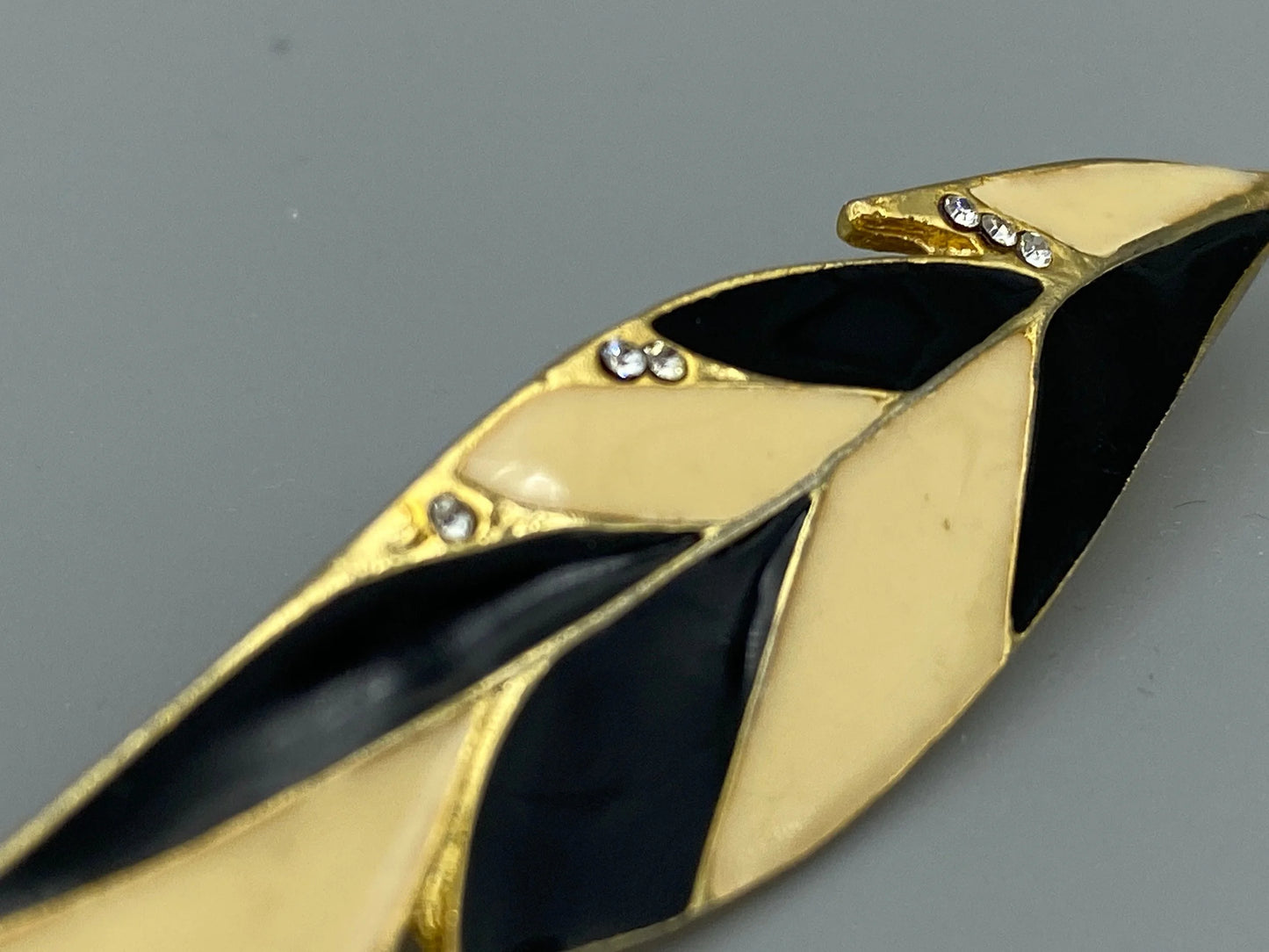 Japanese Leaf Brooch gold plated brass, black and white vintage jewelry, classic brooch, mint condition