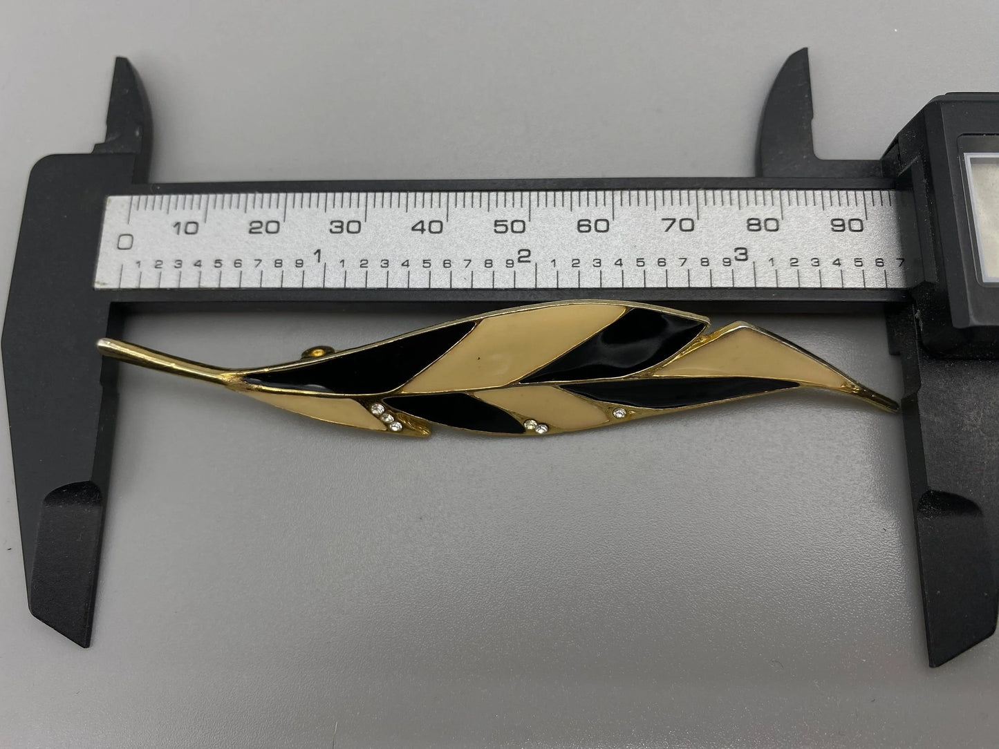 Japanese Leaf Brooch gold plated brass, black and white vintage jewelry, classic brooch, mint condition