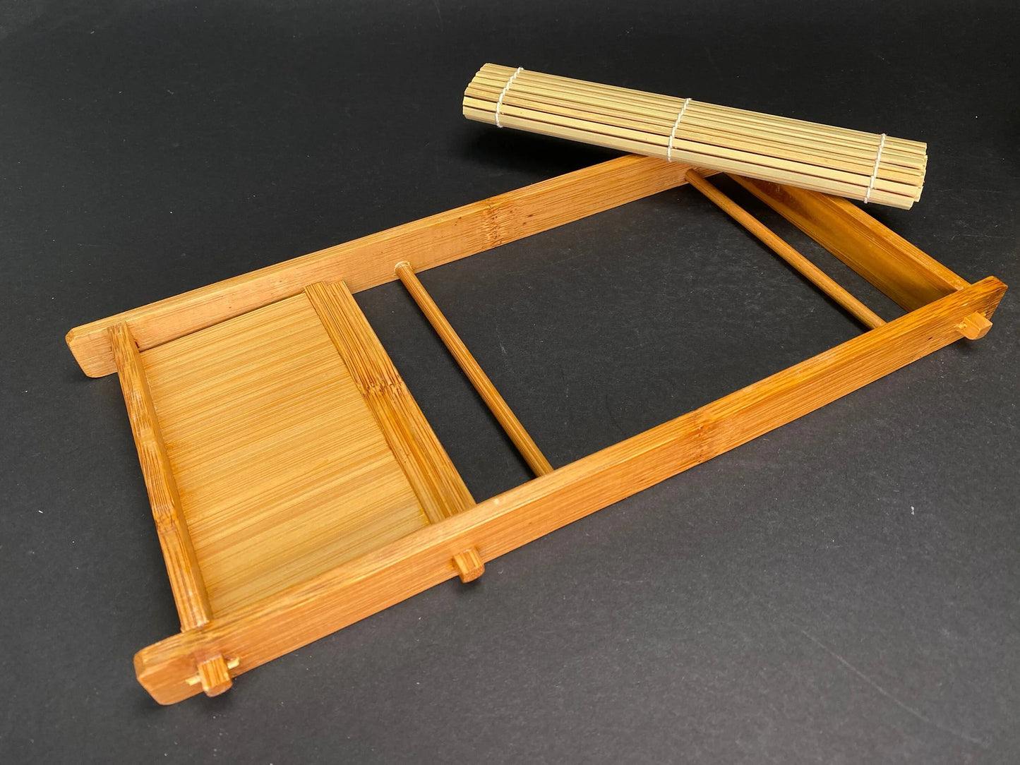 Shigaraki Yaki Tea Cup Set: Japanese Pottery Yunomi with Bamboo Mat, Japanese matcha teacup with mat