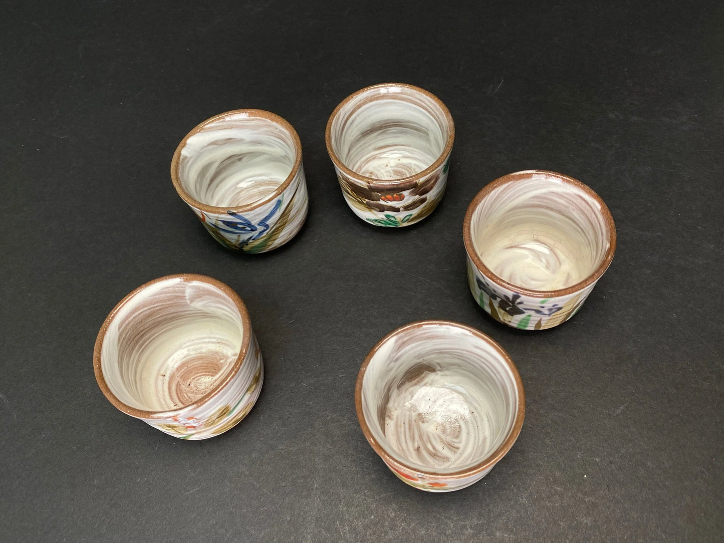 Japanese Koizumi Sake full set, 2 Tokkuri bottles, 5 cups, hand painted brush bristles