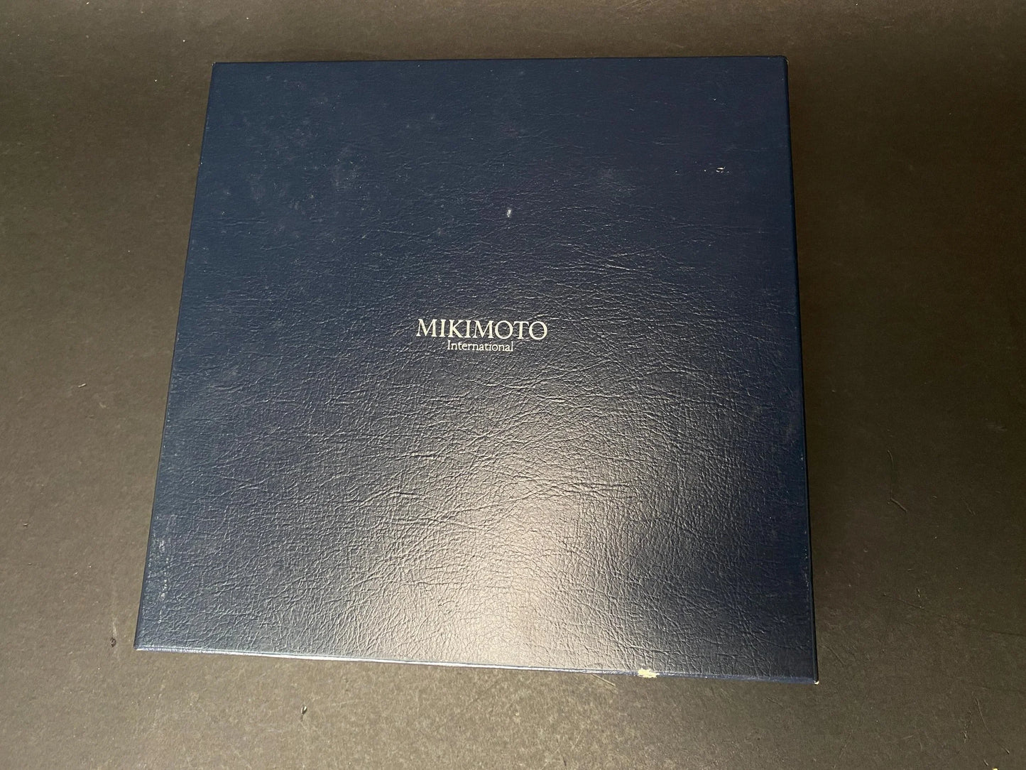 RARE Mikimoto 12pcs of pearl wall clock, Dia 7", table clock with stand, Minimal white clock, contemporary design, Open Box